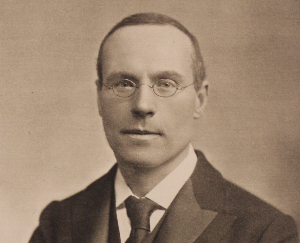 John Washbourn (1863–1902). Photograph by Elliott & Fry, early 20th century.