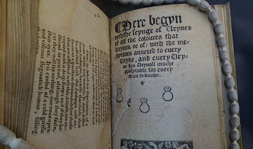 Photograph of title page printed in blackletter type
